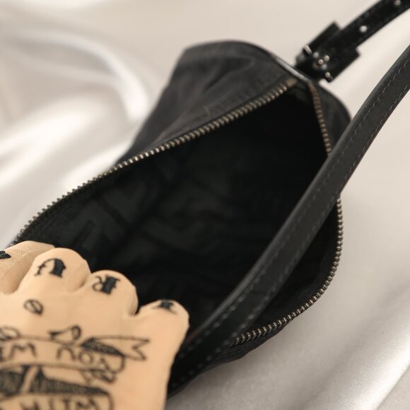 Rare FENDI Zucca FF Barrel Pochette Black - Picture 9 of 10